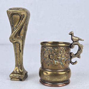 Lote de Objetos Decorativos y Utilitarios en Bronce y Metal - imagen 2