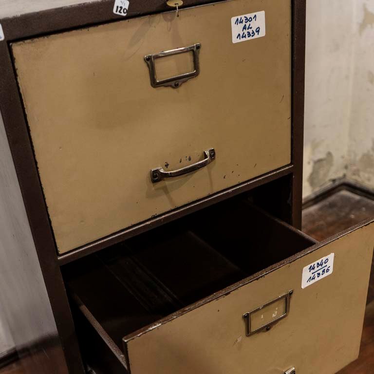 Item 2104456 - Image 1