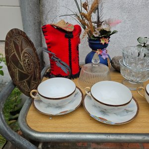 Conjunto de Tazas de Té y Adornos Varios - imagen 3