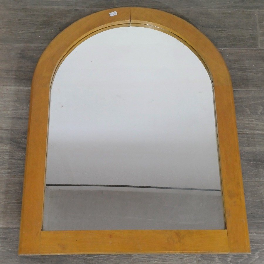 Espejo con marco en madera de estilo arqueado - imagen 2