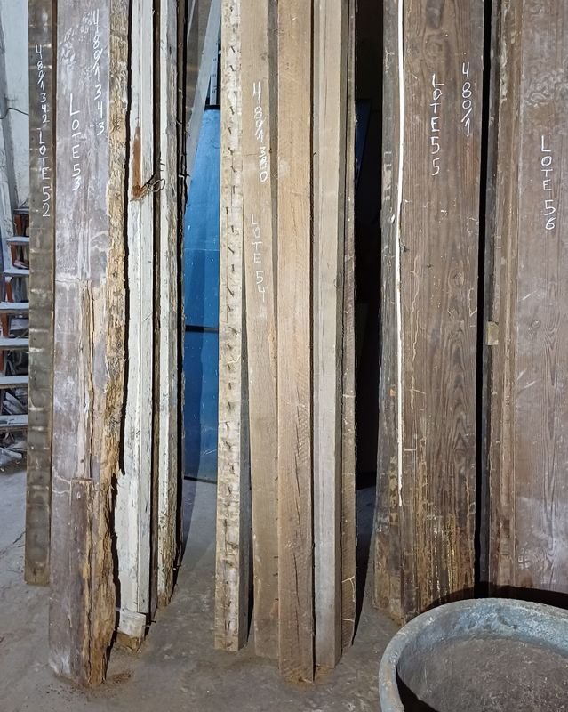 Ocho tirantes de pinotea para construcción - imagen 2