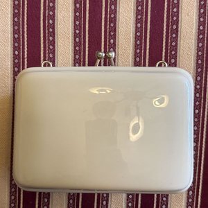 Lote Surtido de Collares, Aretes, Broches y Anillos con Caja - imagen 3