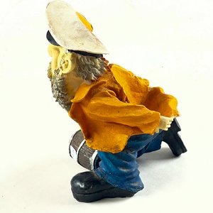 Porta Botella Figura Marinero con Barril - imagen 2