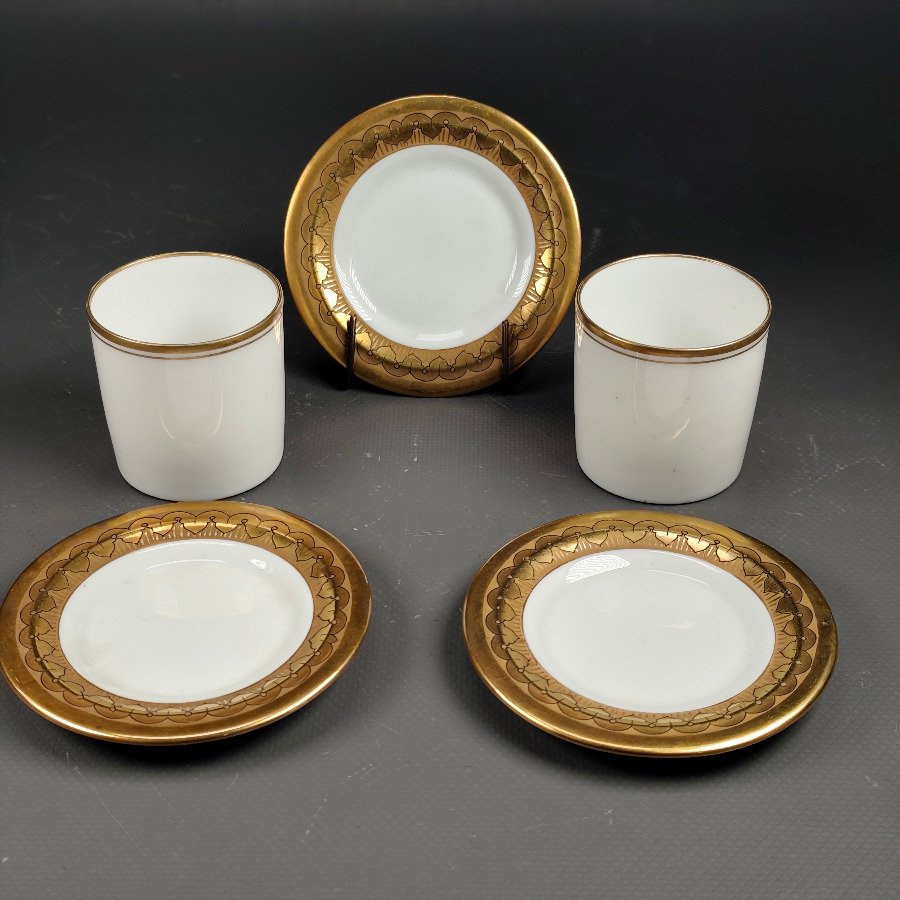 Par de Tacitas Francesas Limoges y Tres Platitos Schumann Bavaria
