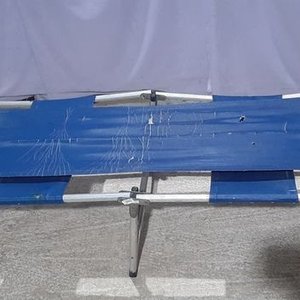 Catre Plegable de Aluminio con Lona Azul - imagen 2