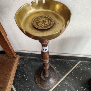 Cenicero de Pie Vintage en Madera y Bronce - imagen 2