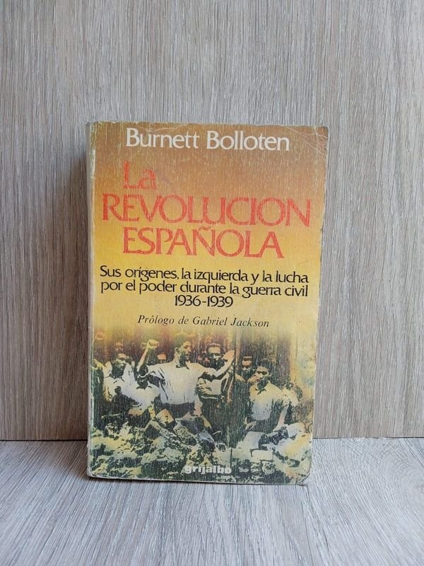 Lote anterior: Libro sobre la Revolución Española
