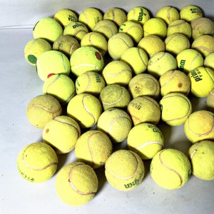 Lote de 50 Pelotas de Tenis Wilson y otras marcas - imagen 2