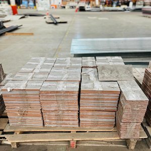 Lote siguiente: Lote de 750 Guardas de Cerámica con Diseño Floral