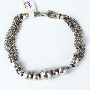 Lote siguiente: Pulsera de Plata con Bolas Facetadas y Cadenas