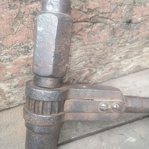 Torquímetro Antiguo de Hierro Macizo para Coleccionistas - imagen 4