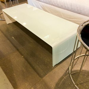 Lote anterior: Mesa de centro moderna de vidrio curvo blanco