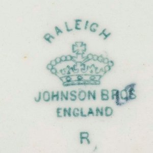 3 Guisera de loza inglesa Johnson Bros. 2 Craqueladas Medidas: 32x17 - imagen 3