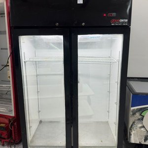 Heladera Vertical Exhibidora de 2 Puertas - imagen 4