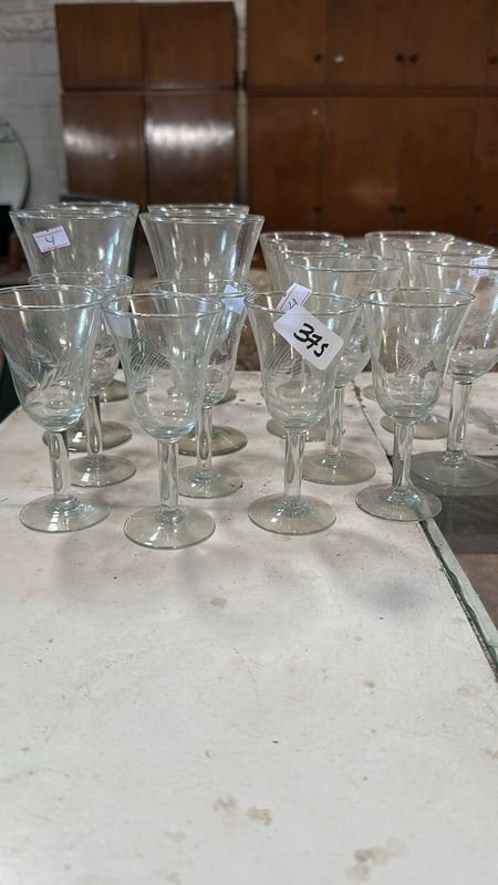 16 Copas de Vidrio Labrado - Accesorios para Vehículos - imagen 2