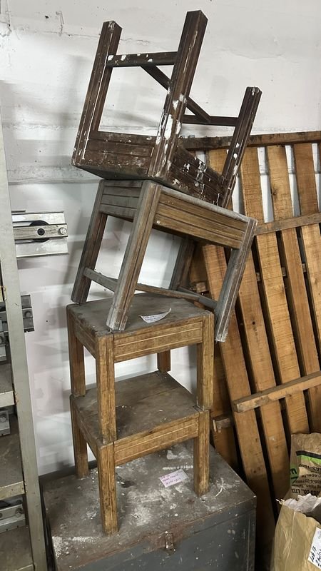 Bancos de madera usados - imagen 1