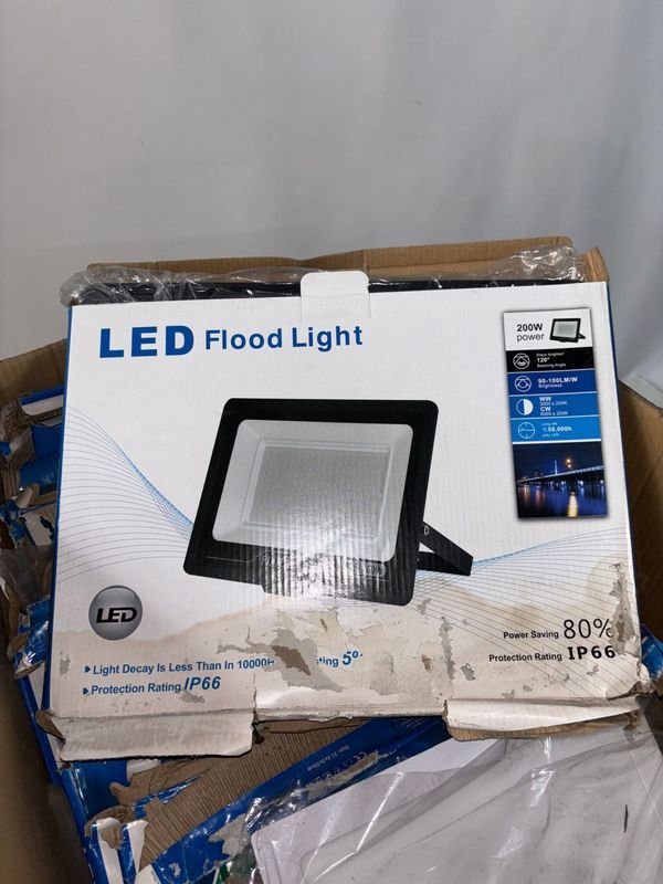 Luzes LED en cajas de diferentes tamaños - imagen 5