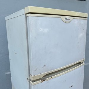 Heladera Whirlpool Blanca de 2 Puertas con Freezer - imagen 5