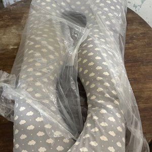 Lote anterior: Almohadón de Apoyo para Niños con Estampado de Nubes