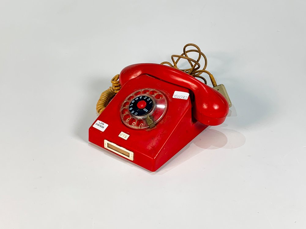 Teléfono Antiguo de Baquelita Rojo con Monograma UT.E