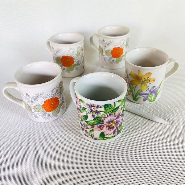 Tazas de porcelana decoradas con flores - imagen 2