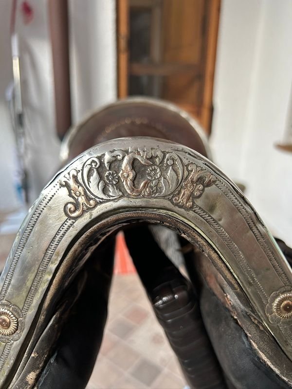 Montura de cuero para caballo en excelente estado - imagen 11