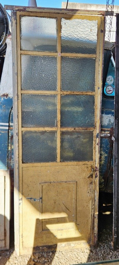 Puerta hierro con marco