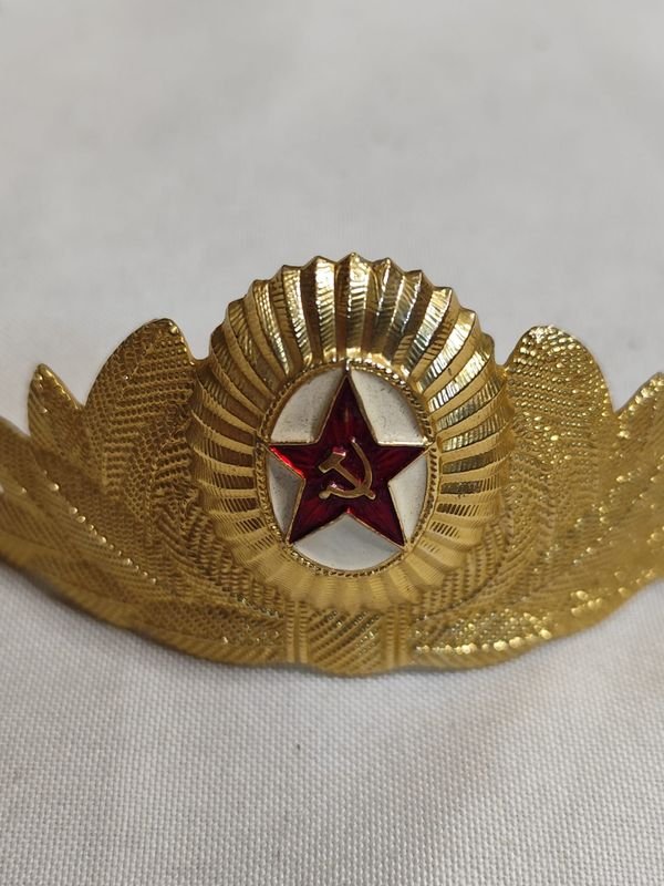 Insignia de la ex Unión Soviética en aluminio anodizado y esmalte - imagen 2
