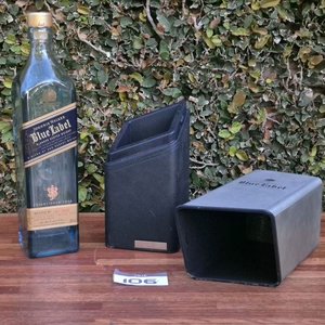 Estuche Coleccionable Johnnie Walker Blue Label con Botella Vacía y Diseño Porsche - imagen 5