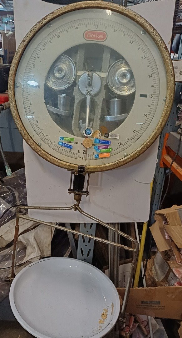 Balanza de Aguja Berkel de Colgar con Plato, Capacidad 20 Kg