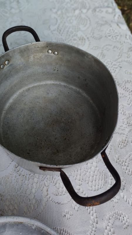 Lote de Ollas de Aluminio - Venta en Subasta - imagen 4