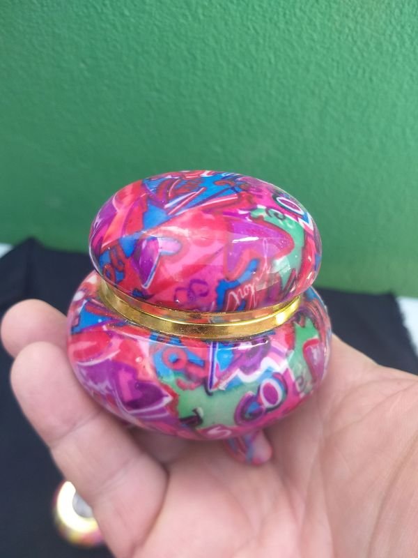 Lote de 7 Alhajeros de Cerámica y Metal con Diseños Coloridos