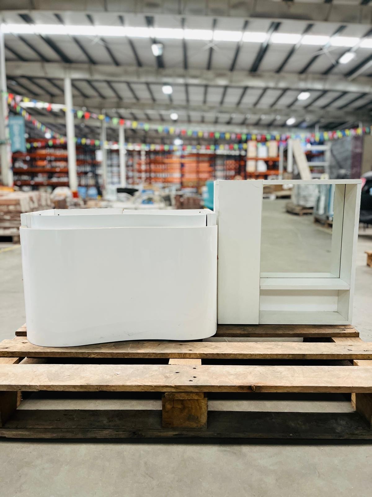 Mueble de Baño Blanco con Botiquín y Espejo
