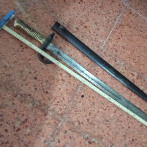 Sable con Vaina y Detalles Dorados - imagen 6