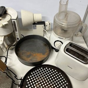 Lote de Electrodomésticos: Cafetera, Jarra Eléctrica, Tostadora Philips, Picadora Nappo y 2 Torteras - imagen 10