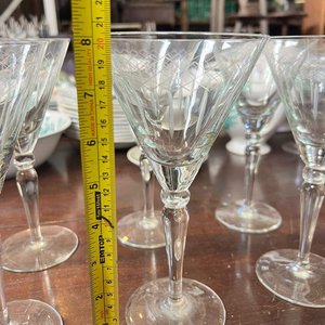 Juego de 6 Copas Antiguas de Cristal Tallado con Decoración Geométrica - imagen 4
