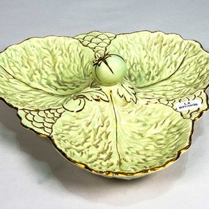 Centro de Porcelana Inglesa Verde con Asa Central - 27 cm - imagen 2