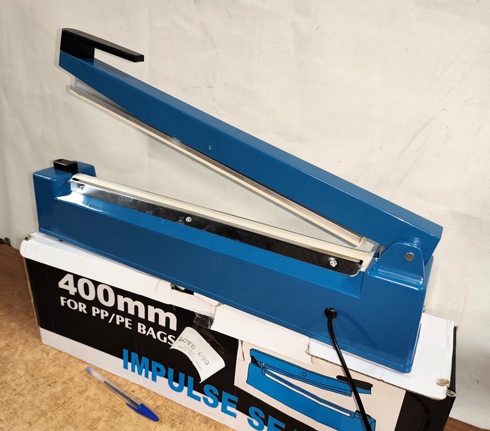 Sellador de bolsas impulsor 400mm para PP/PE - imagen 4