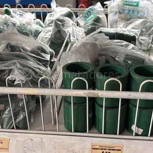 Lote siguiente: Lote de Conectores y Accesorios de PVC para Plomería