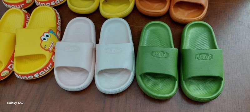 Zapatillas infantiles con diseño de dinosaurio - imagen 5