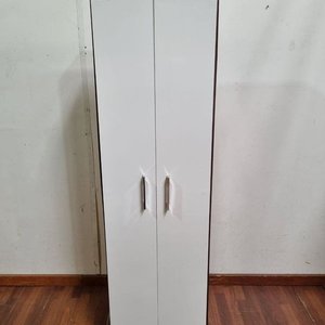 Lote anterior: Mueble Blanco y Marrón con Puertas y Estantes (47x27x170 cm)