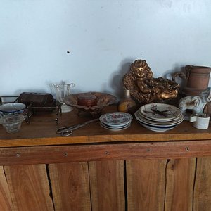 Lote anterior: Lote de Adornos Varios: Tazas, Platillos Orientales y Figuras Decorativas