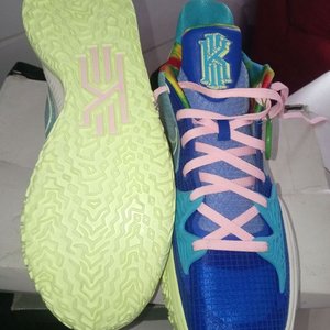 Championes de Basquetbol Nike Kyrie, Talle 49-50, Nuevos - imagen 3