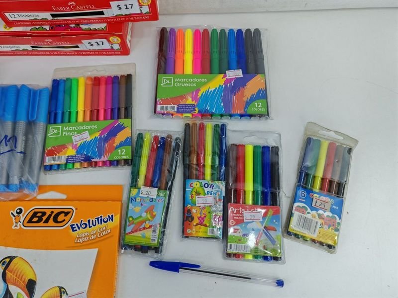 Tizas, Marcadores y Post Its para oficina - imagen 6