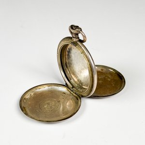 Caja de Reloj de Bolsillo Antigua de Plata - imagen 2