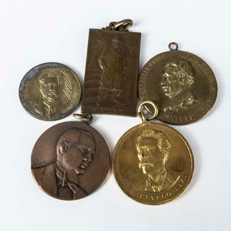 Item 2107918 - Image 0