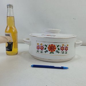 Set Vintage Sopera y 6 Cuencos con Asas, Diseño Floral Esmaltado y Bordes Dorados - imagen 5