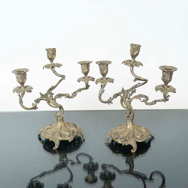 Par de Candelabros de Bronce con 3 Luces Cada Uno