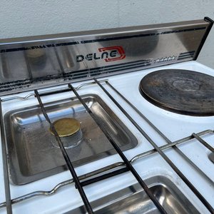Cocina a Gas Combinada Delne Blanca con Hornallas Eléctricas - imagen 3