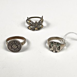 Tres Anillos de Plata con Diseños Distintivos - imagen 1